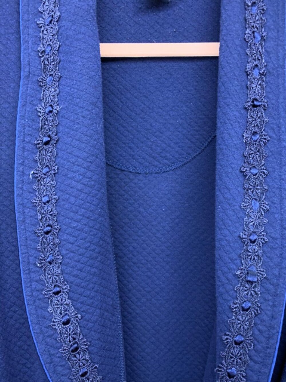 Easy Solution Plushy Robe Size Small - Picture 4 of 5